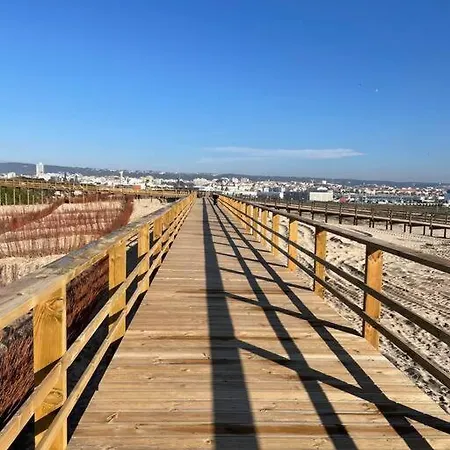 Сasa de vacaciones Front Surf House Figueira da Foz