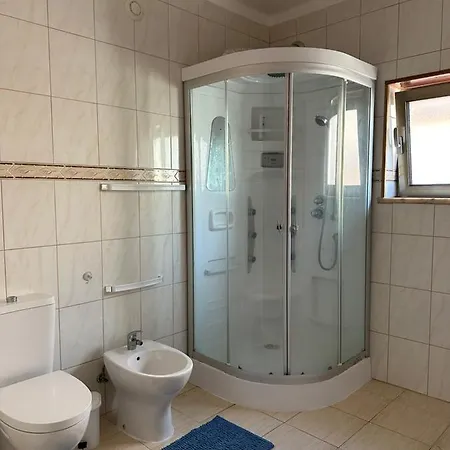 Сasa de vacaciones Front Surf House